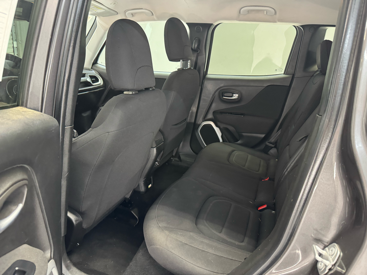 2018 Jeep Renegade Latitude North Edition photo 15