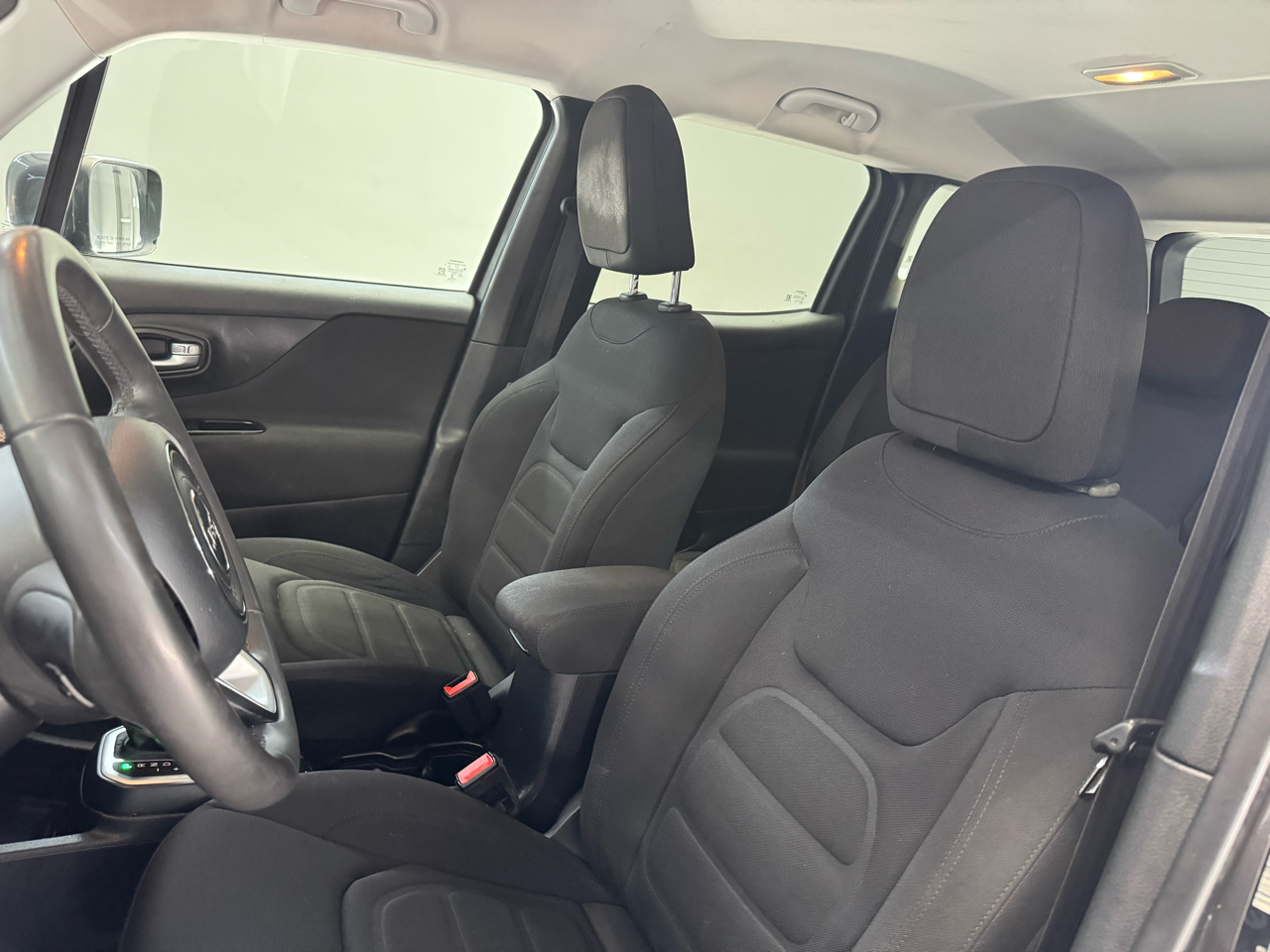 2018 Jeep Renegade Latitude North Edition photo 18