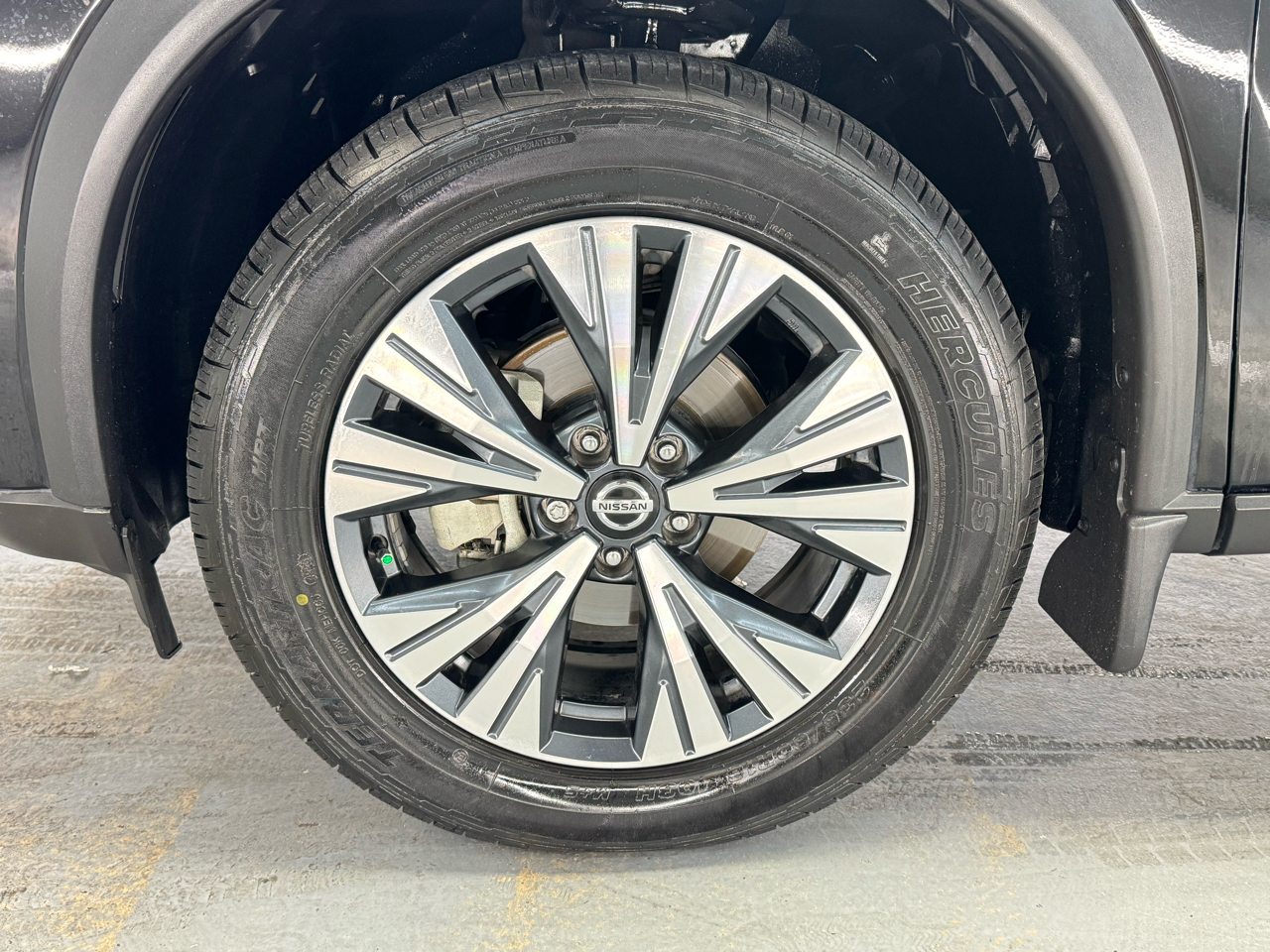 2021 Nissan Rogue SV photo 5