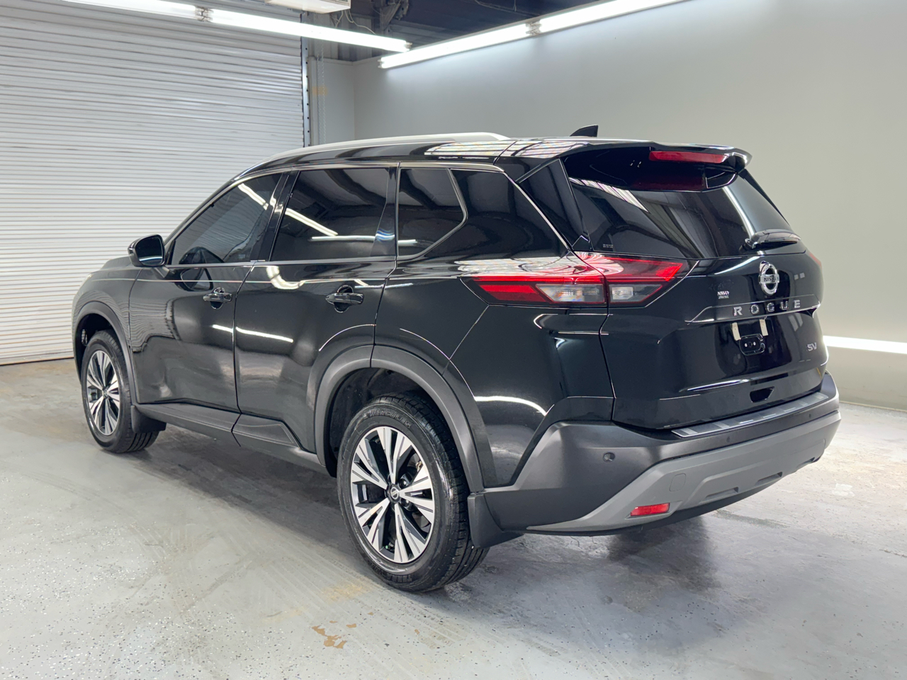 2021 Nissan Rogue SV photo 7