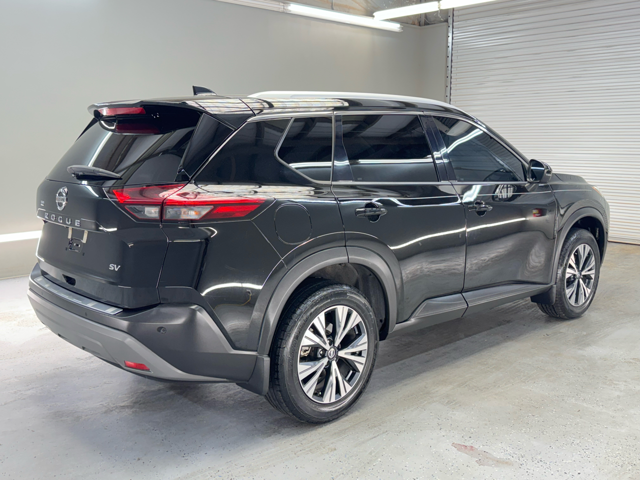 2021 Nissan Rogue SV photo 9