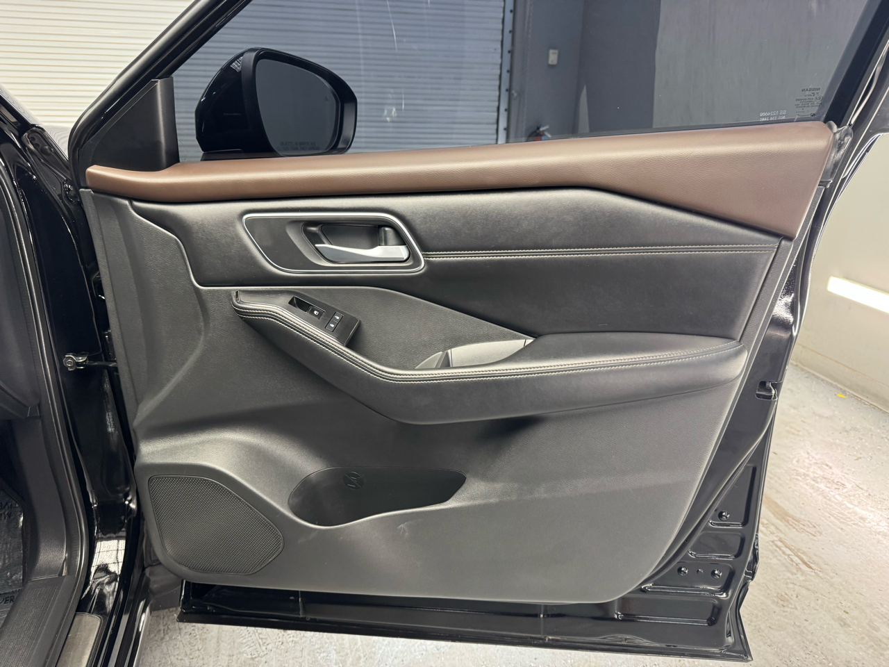 2021 Nissan Rogue SV photo 11