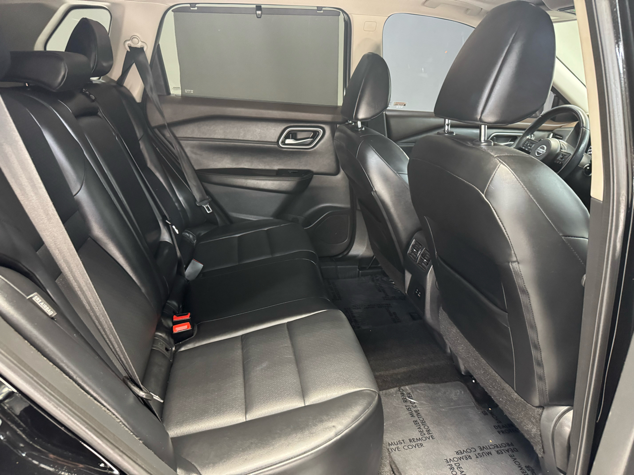 2021 Nissan Rogue SV photo 17