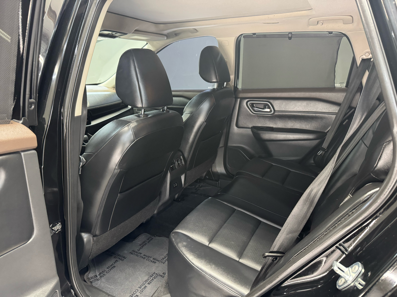 2021 Nissan Rogue SV photo 21