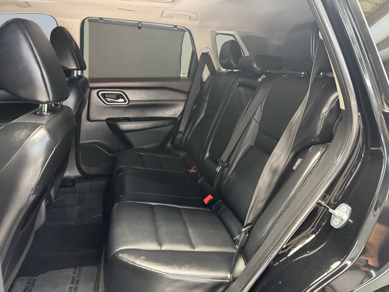 2021 Nissan Rogue SV photo 22