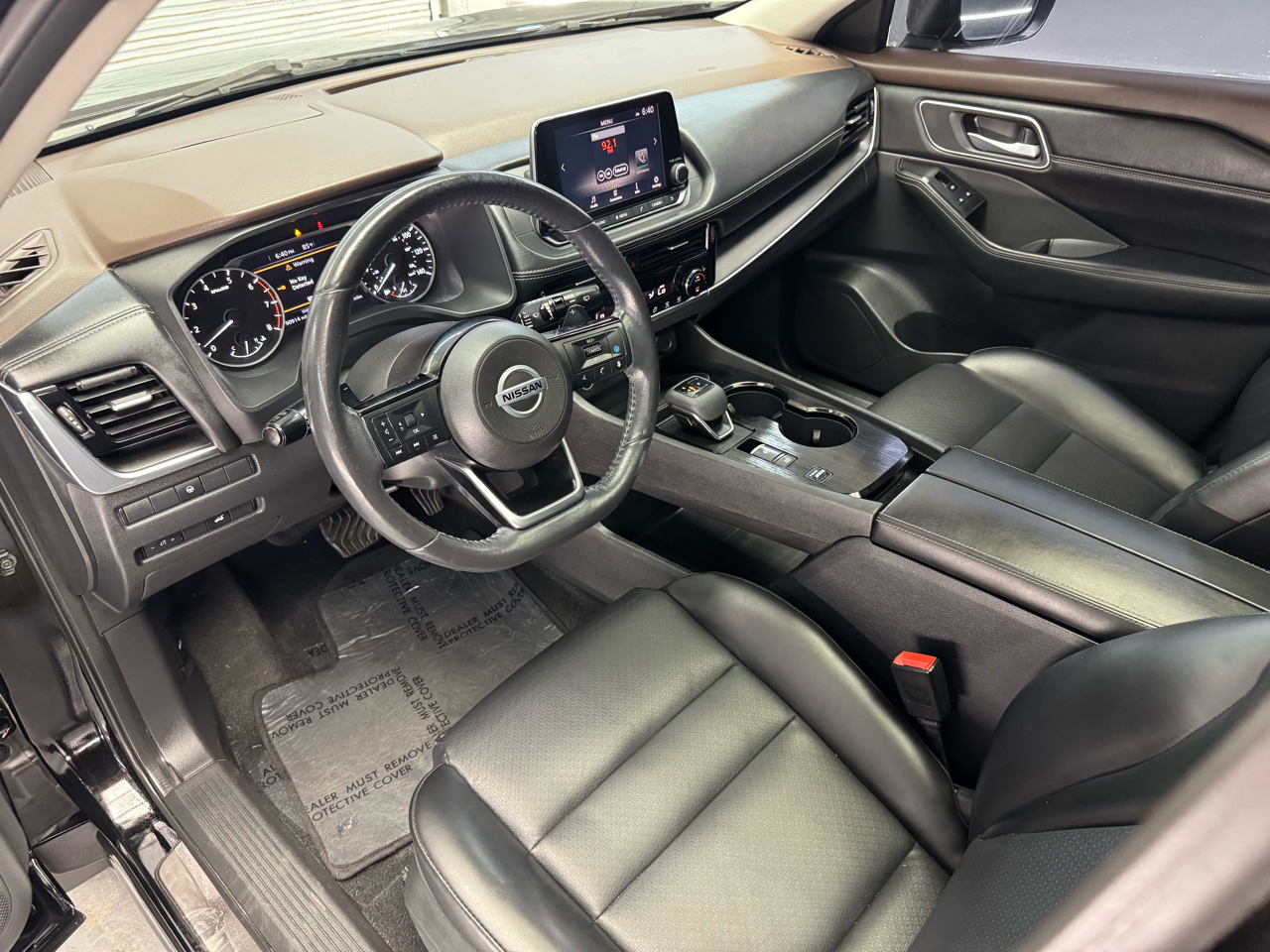 2021 Nissan Rogue SV photo 26