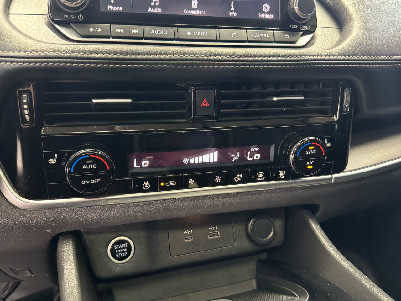 2021 Nissan Rogue SV photo 30