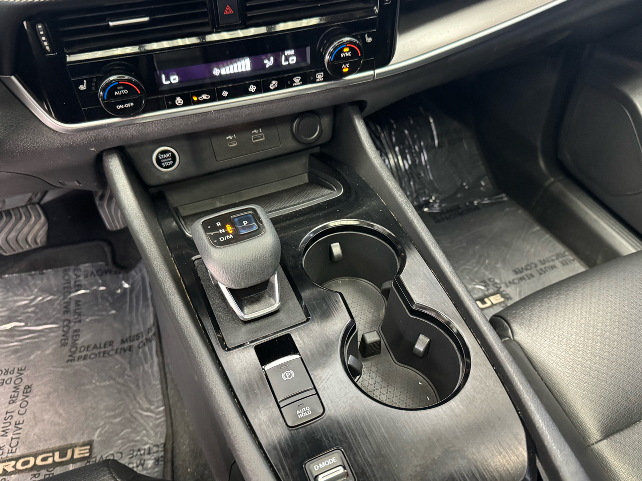 2021 Nissan Rogue SV photo 31