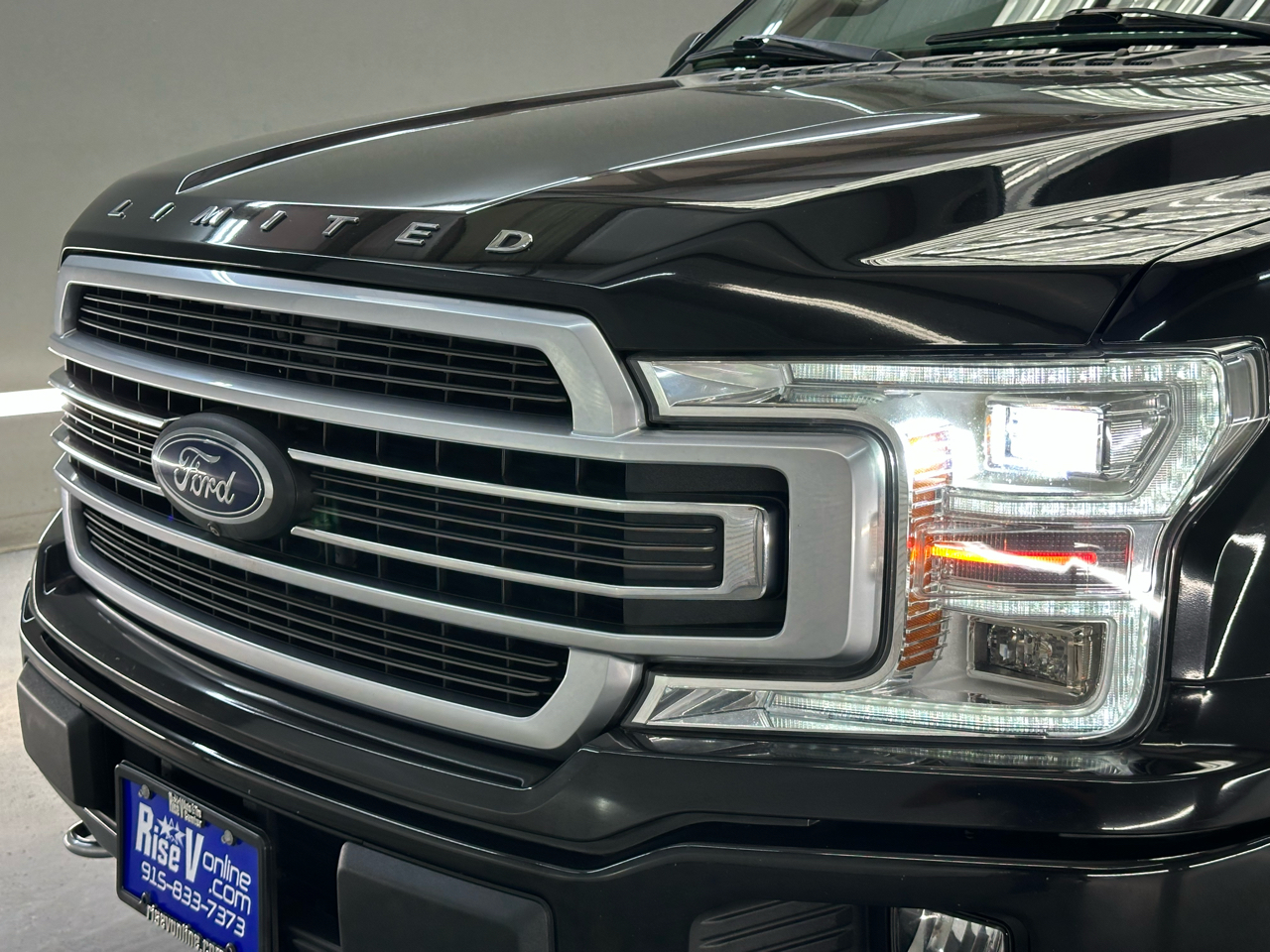 2019 Ford F-150 photo 2