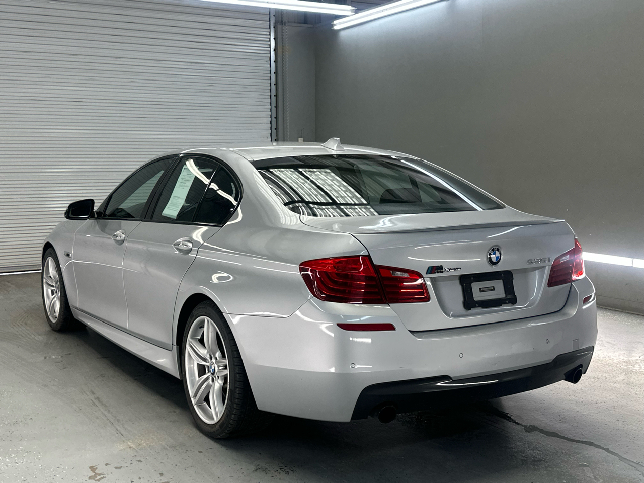 BMW 5-Series 535i 2016