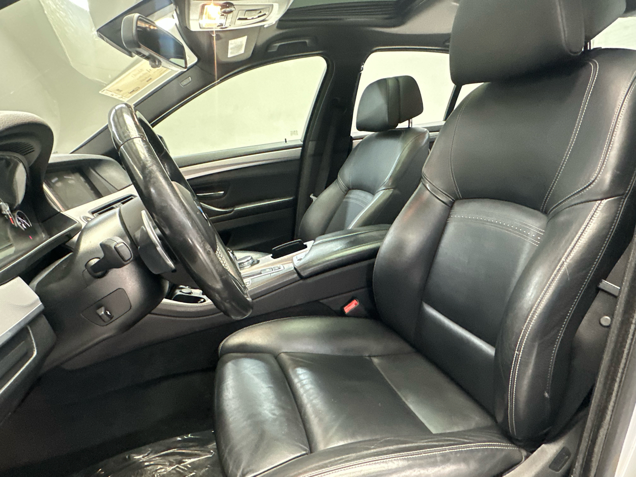 BMW 5-Series 535i 2016