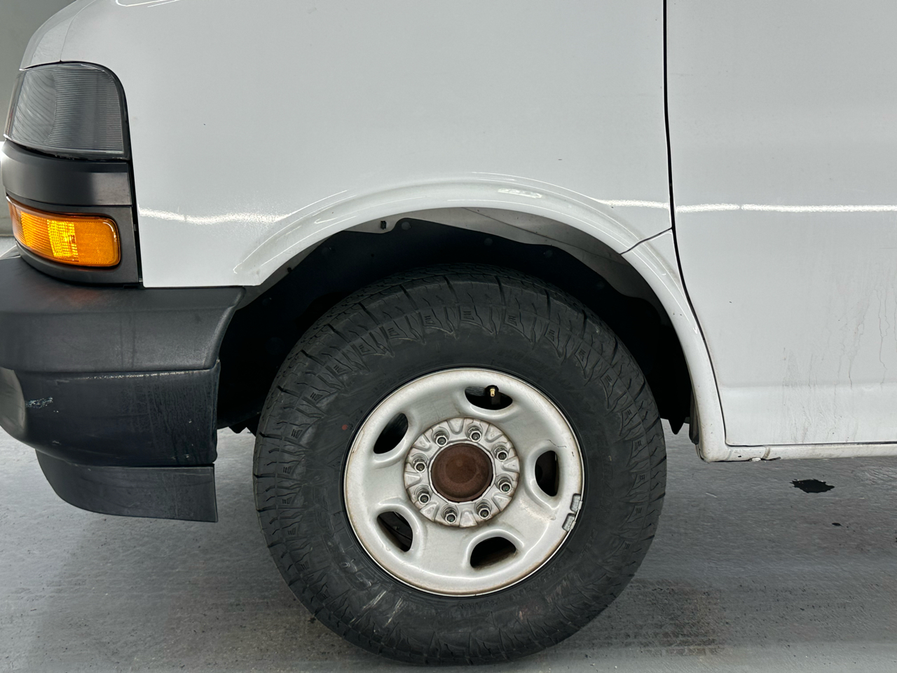 2018 Chevrolet Express 2500 Cargo photo 4