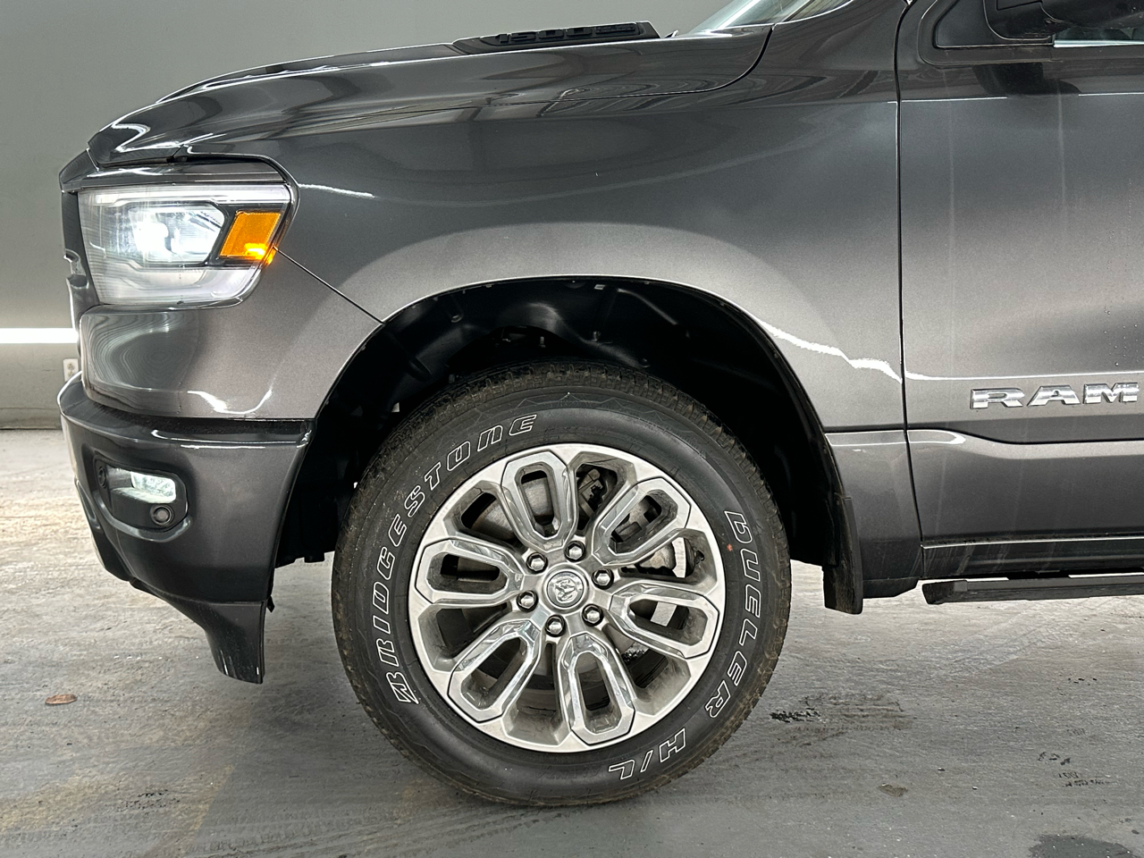 RAM 1500 Laramie Crew Cab SWB 4WD 2024