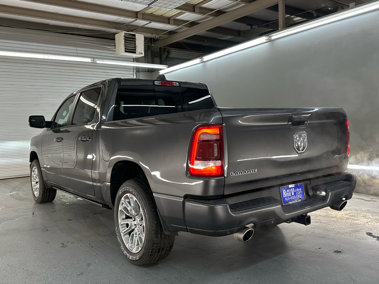 RAM 1500 Laramie Crew Cab SWB 4WD 2024