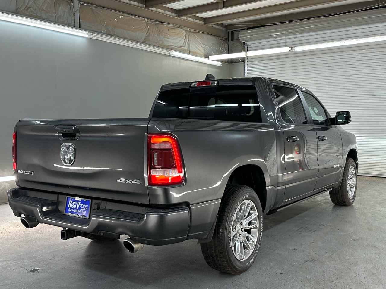 RAM 1500 Laramie Crew Cab SWB 4WD 2024