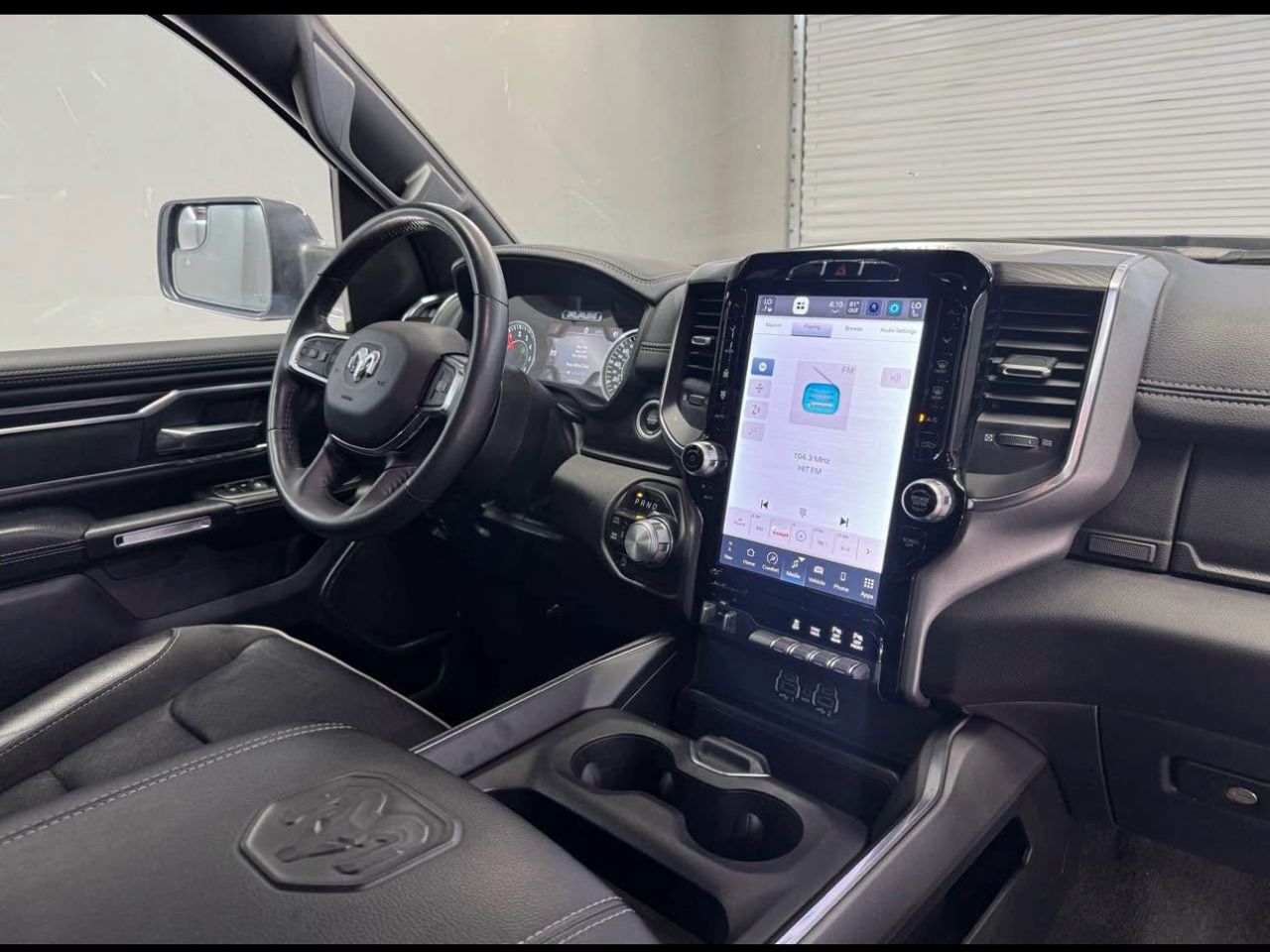 RAM 1500 Laramie Crew Cab SWB 4WD 2024