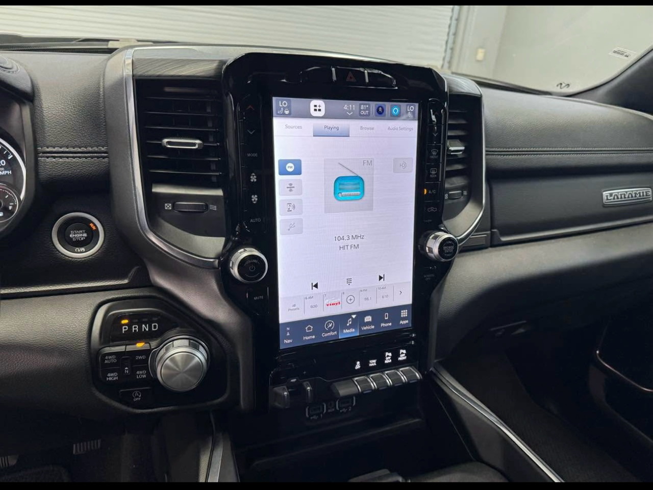 RAM 1500 Laramie Crew Cab SWB 4WD 2024