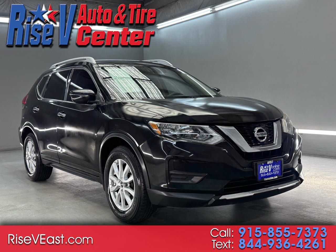 2017 Nissan Rogue SV's photo