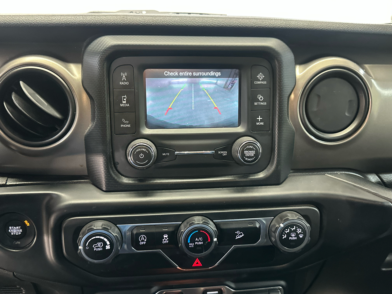 Jeep Wrangler Unlimited Sport 2019