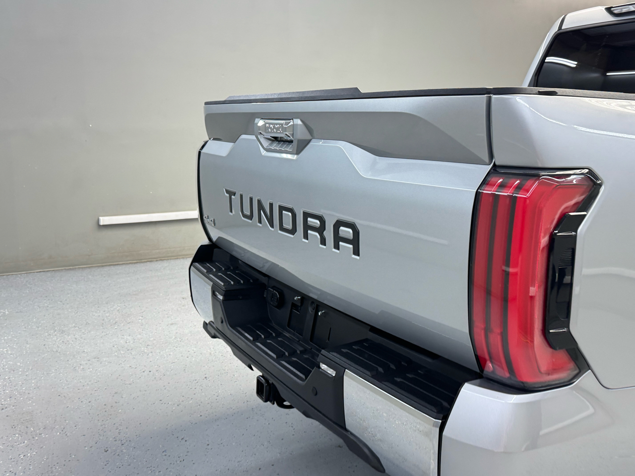 Toyota Tundra 1794 CrewMax 4WD 2024