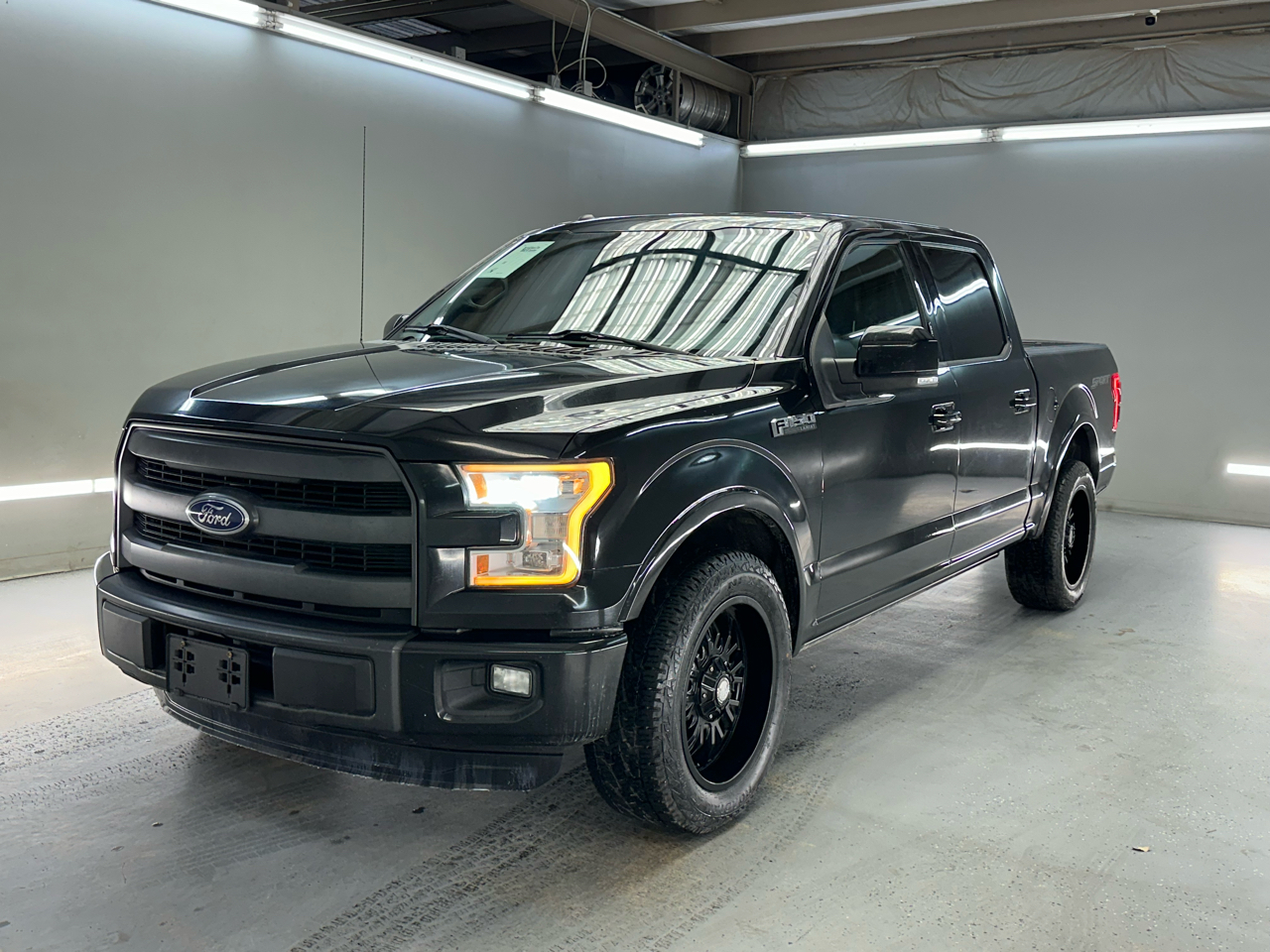 Ford F-150 XLT SuperCrew 5.5-ft. Bed 2WD 2015
