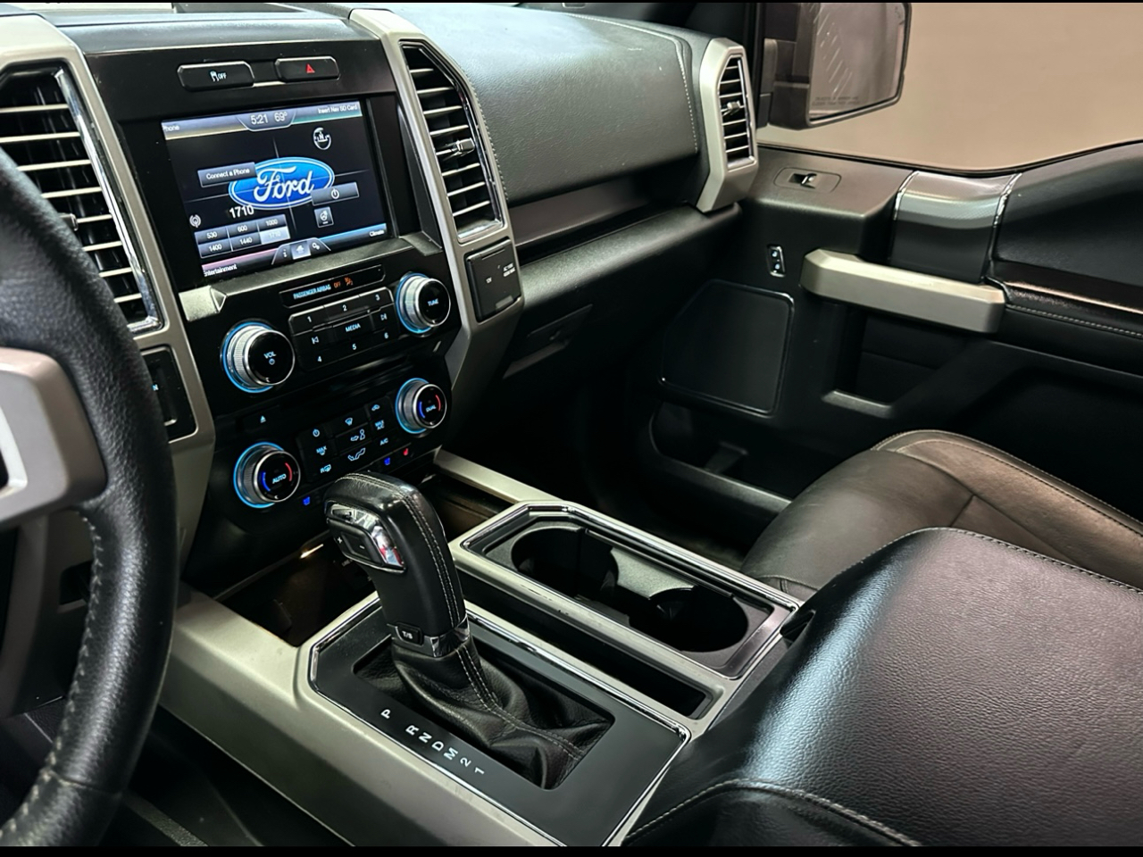 Ford F-150 XLT SuperCrew 5.5-ft. Bed 2WD 2015