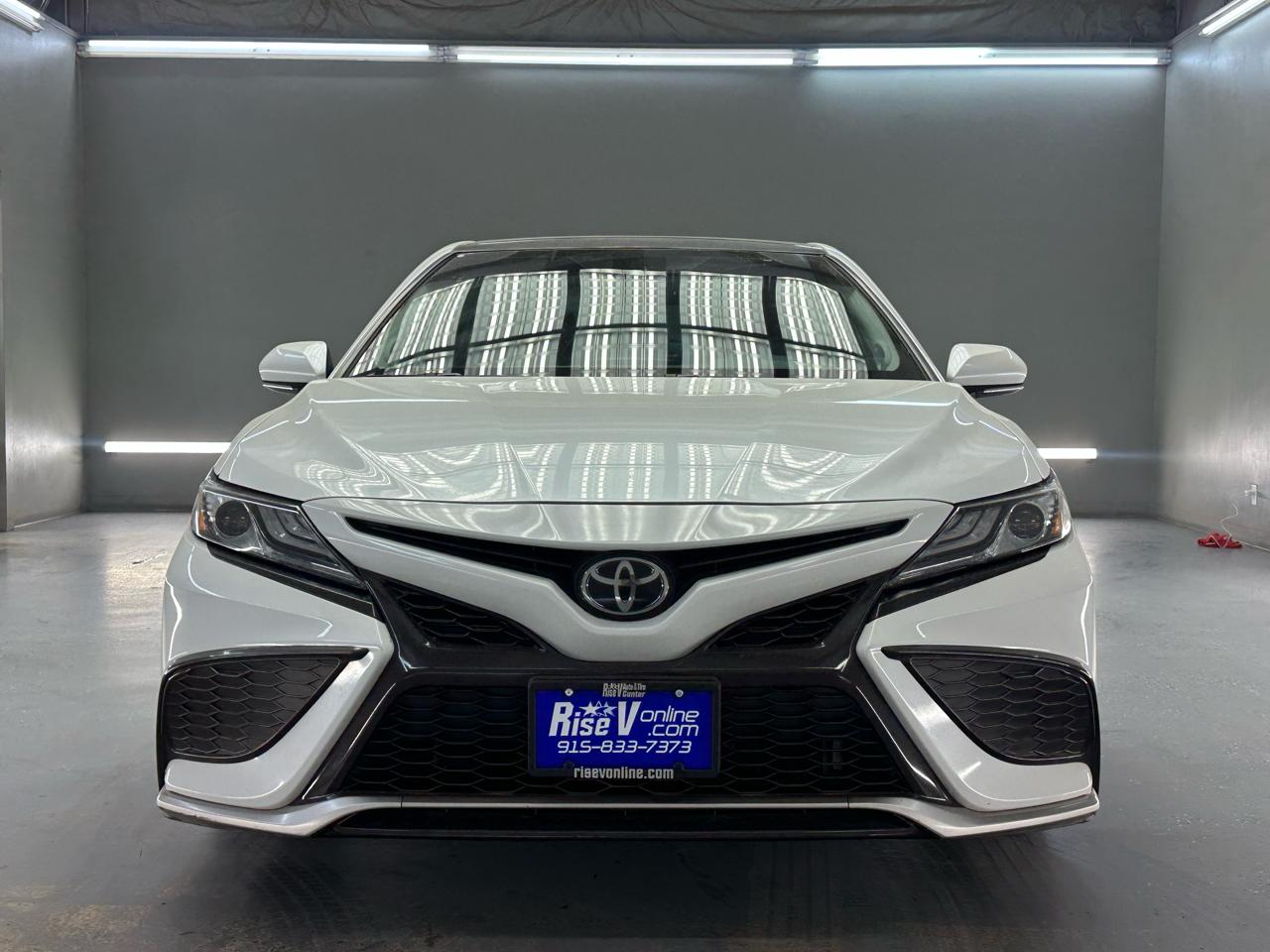 Toyota Camry XSE V6 2021