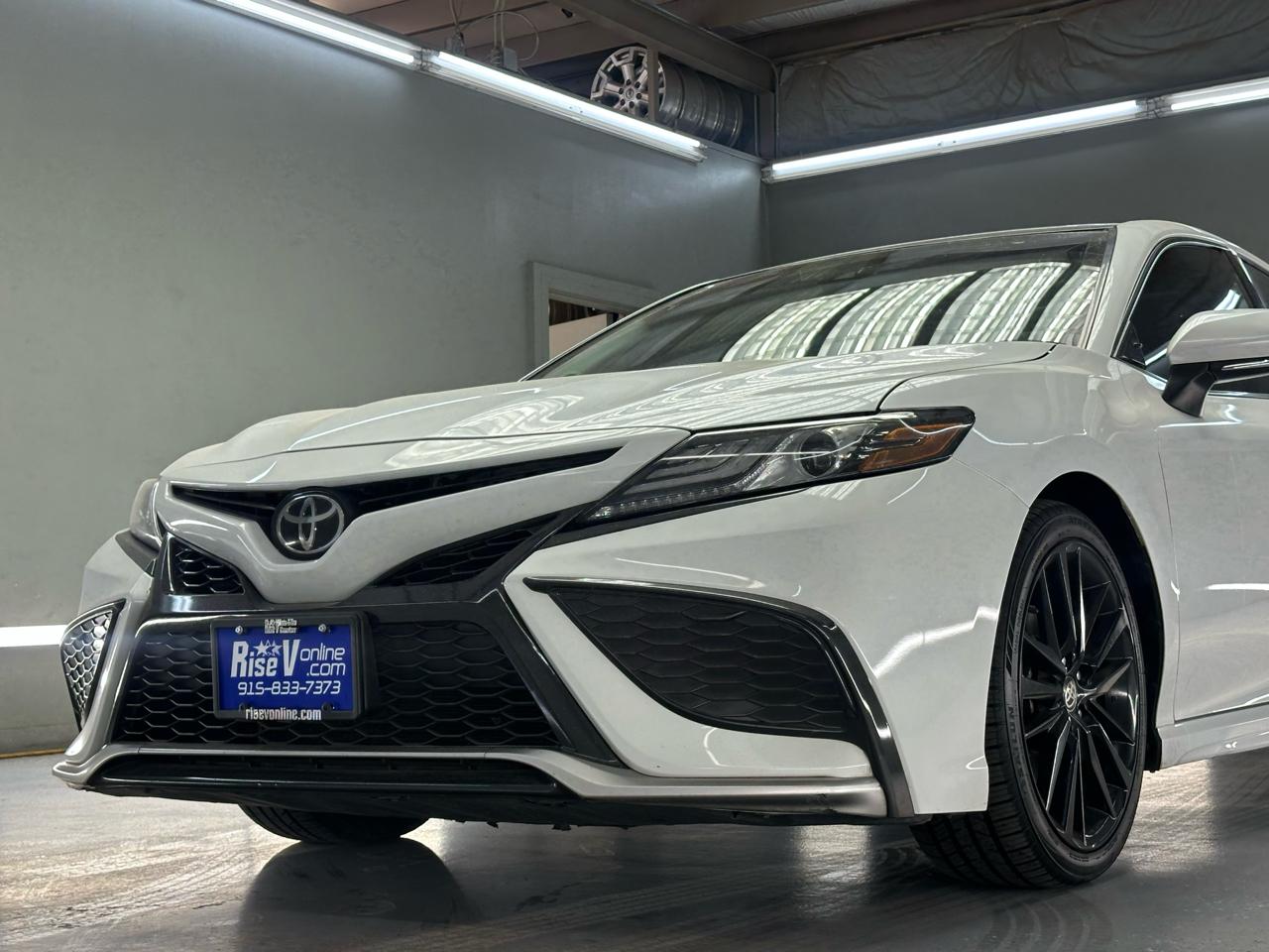 Toyota Camry XSE V6 2021