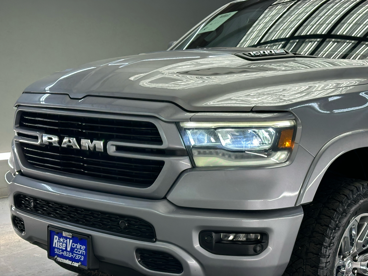 RAM 1500 Laramie Crew Cab SWB 4WD 2021