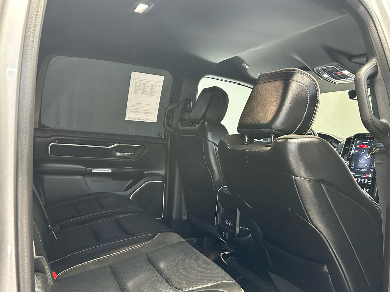 RAM 1500 Laramie Crew Cab SWB 4WD 2021