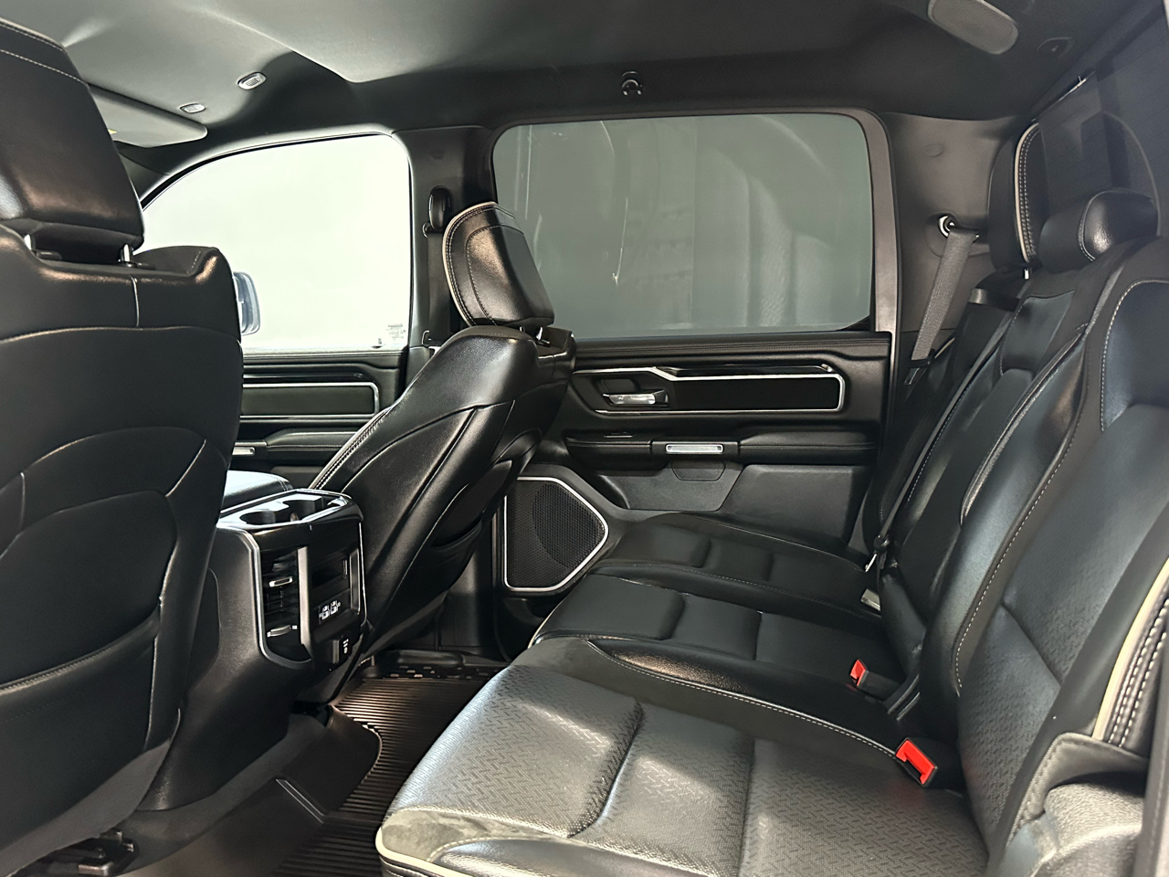 RAM 1500 Laramie Crew Cab SWB 4WD 2021