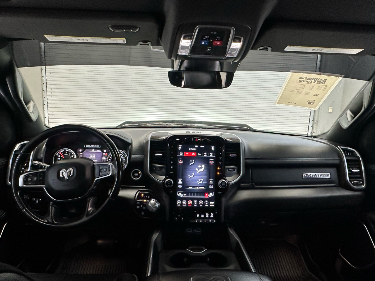 RAM 1500 Laramie Crew Cab SWB 4WD 2021