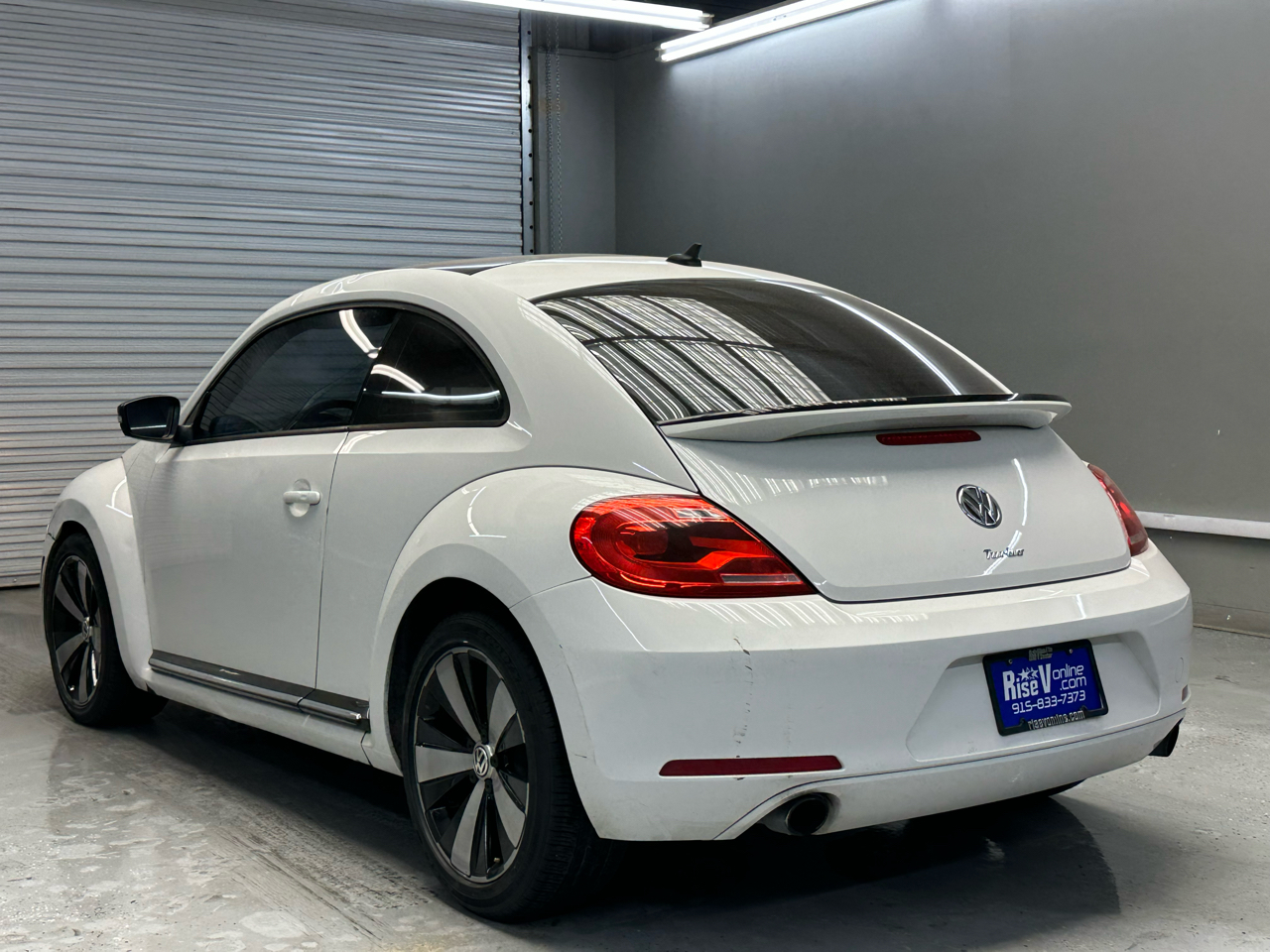Volkswagen Beetle 2.0T Turbo 2012
