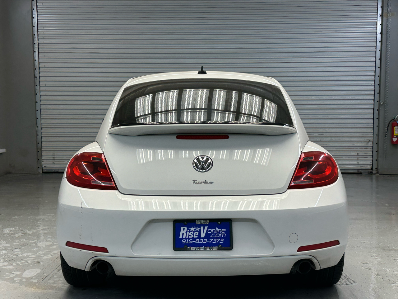 Volkswagen Beetle 2.0T Turbo 2012