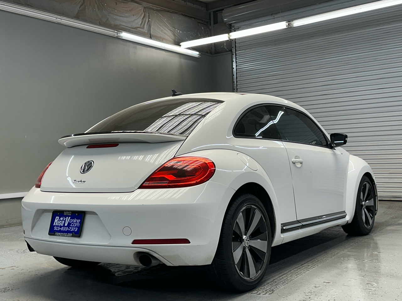 Volkswagen Beetle 2.0T Turbo 2012