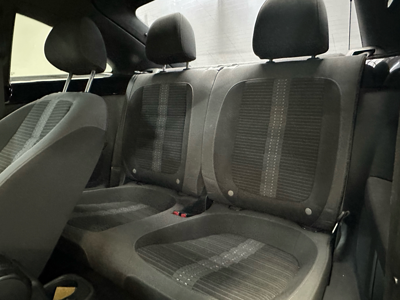 Volkswagen Beetle 2.0T Turbo 2012