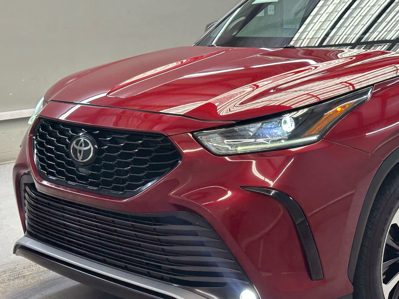 Toyota Highlander XSE FWD V6 2021