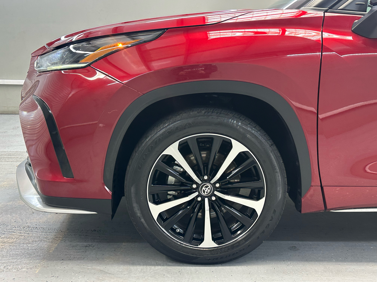 Toyota Highlander XSE FWD V6 2021