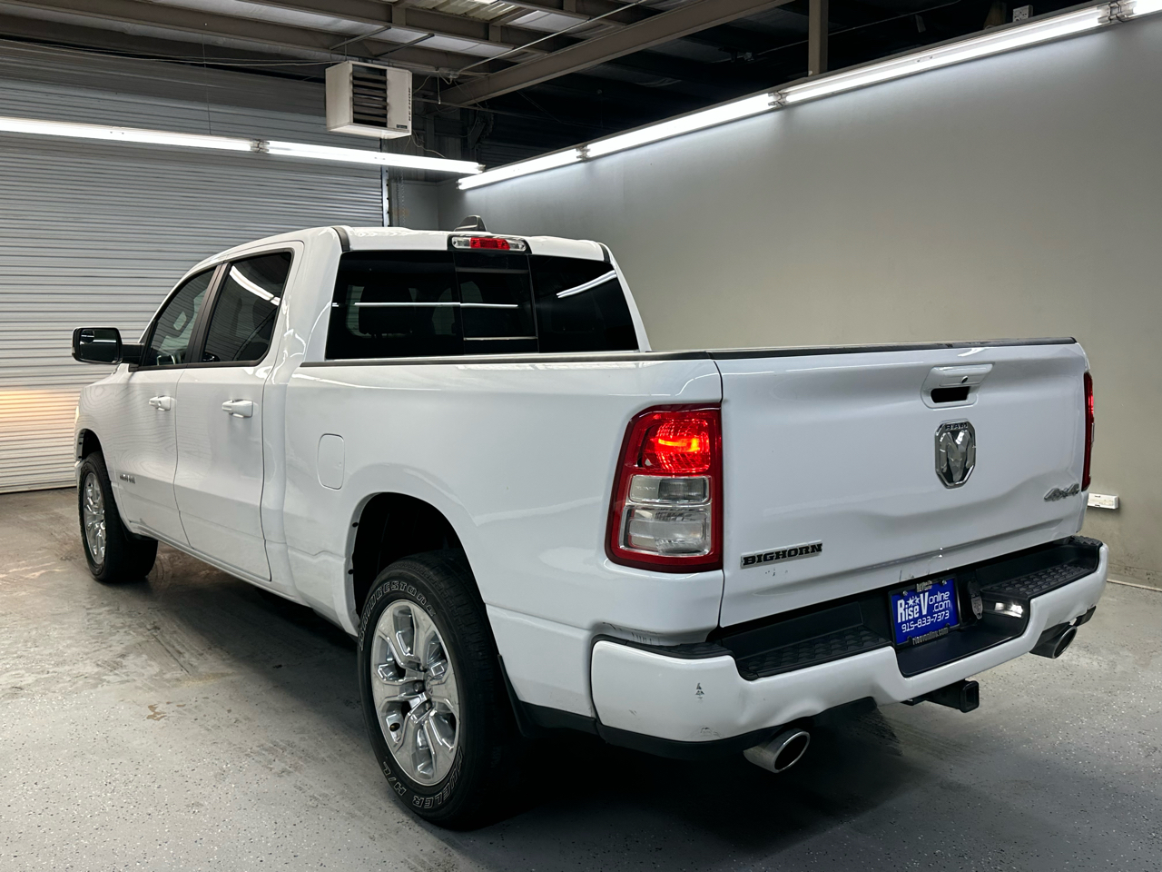 RAM 1500 Big Horn Crew Cab 4WD 2024