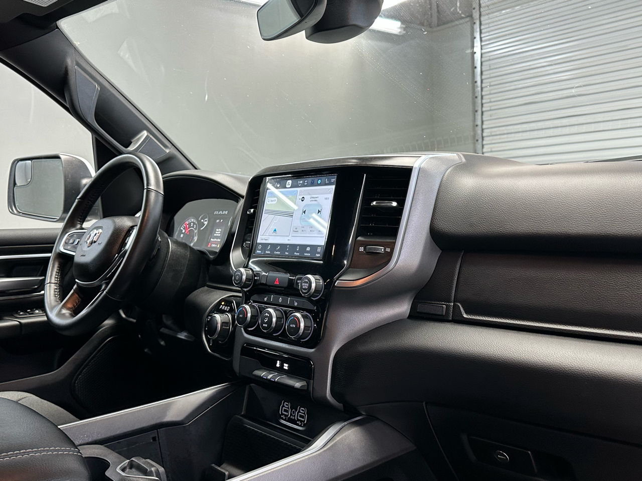 RAM 1500 Big Horn Crew Cab 4WD 2024