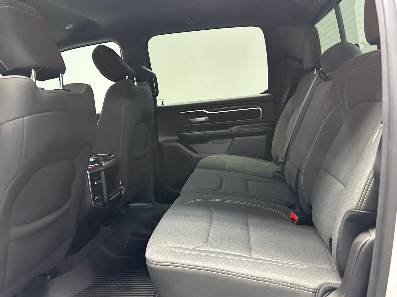 RAM 1500 Big Horn Crew Cab 4WD 2024