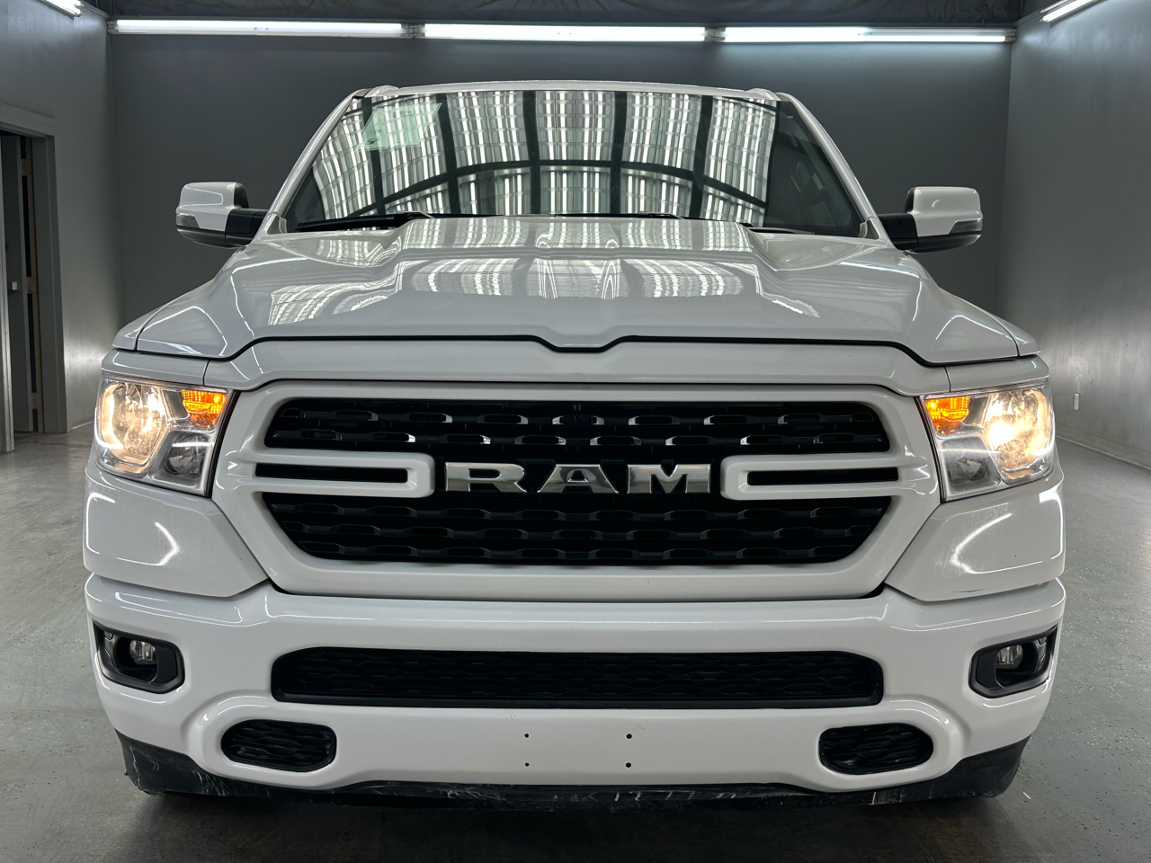 RAM 1500 Big Horn Crew Cab 4WD 2024