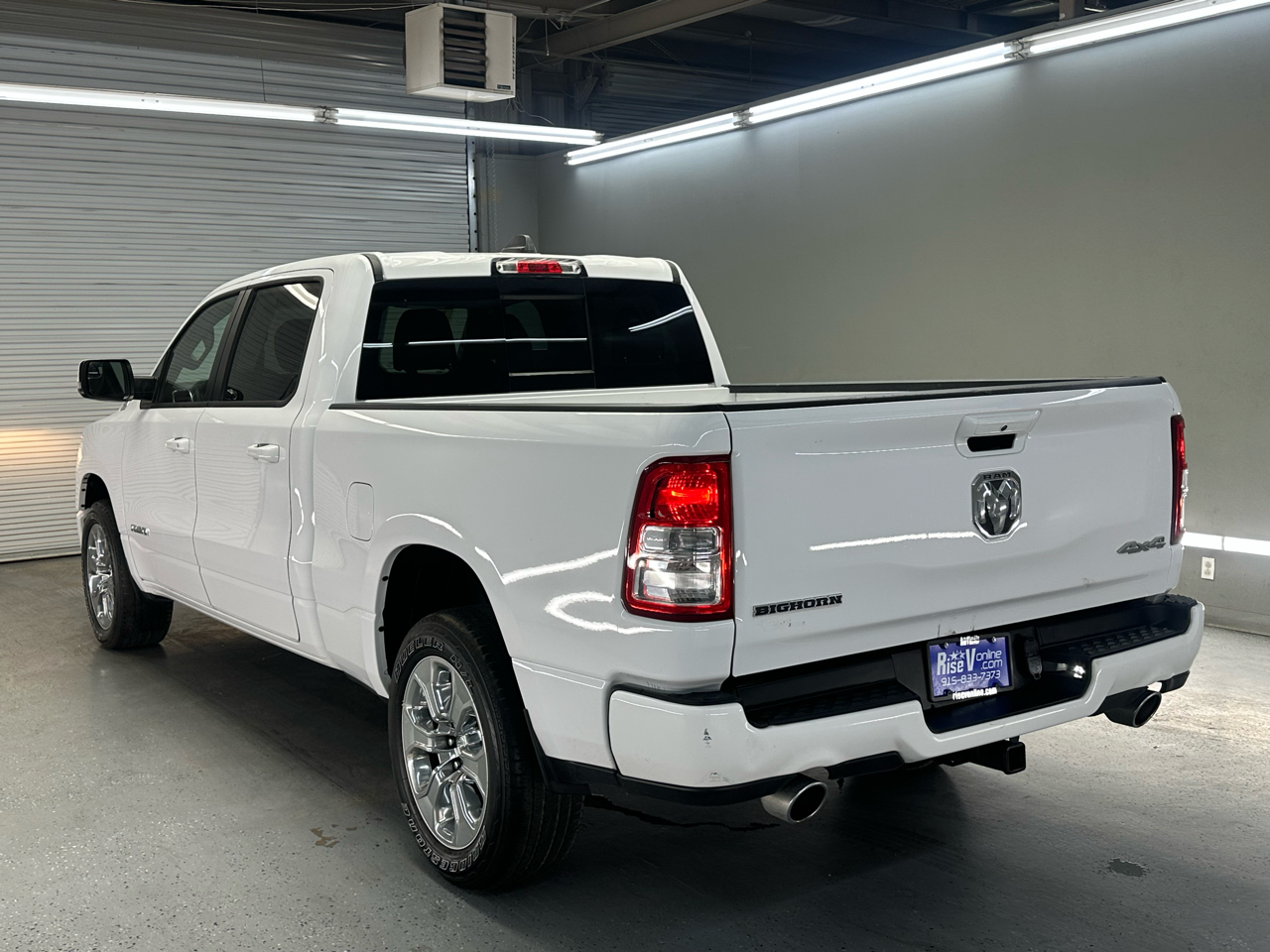 RAM 1500 Big Horn Crew Cab 4WD 2024