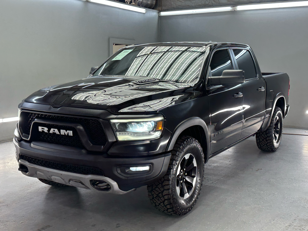 RAM 1500 Rebel Crew Cab SB 4WD 2021
