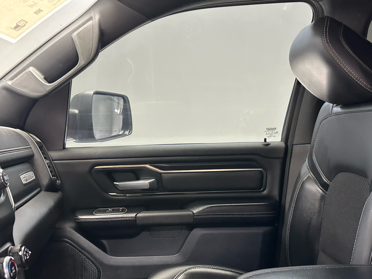 RAM 1500 Rebel Crew Cab SB 4WD 2021