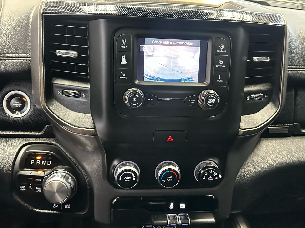 RAM 1500 Rebel Crew Cab SB 4WD 2021