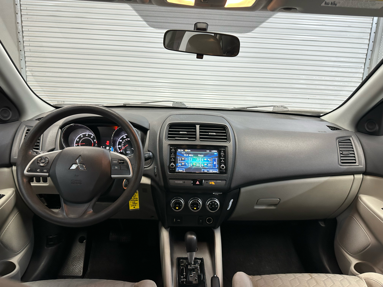 Mitsubishi Outlander Sport 2.0 ES CVT 2020