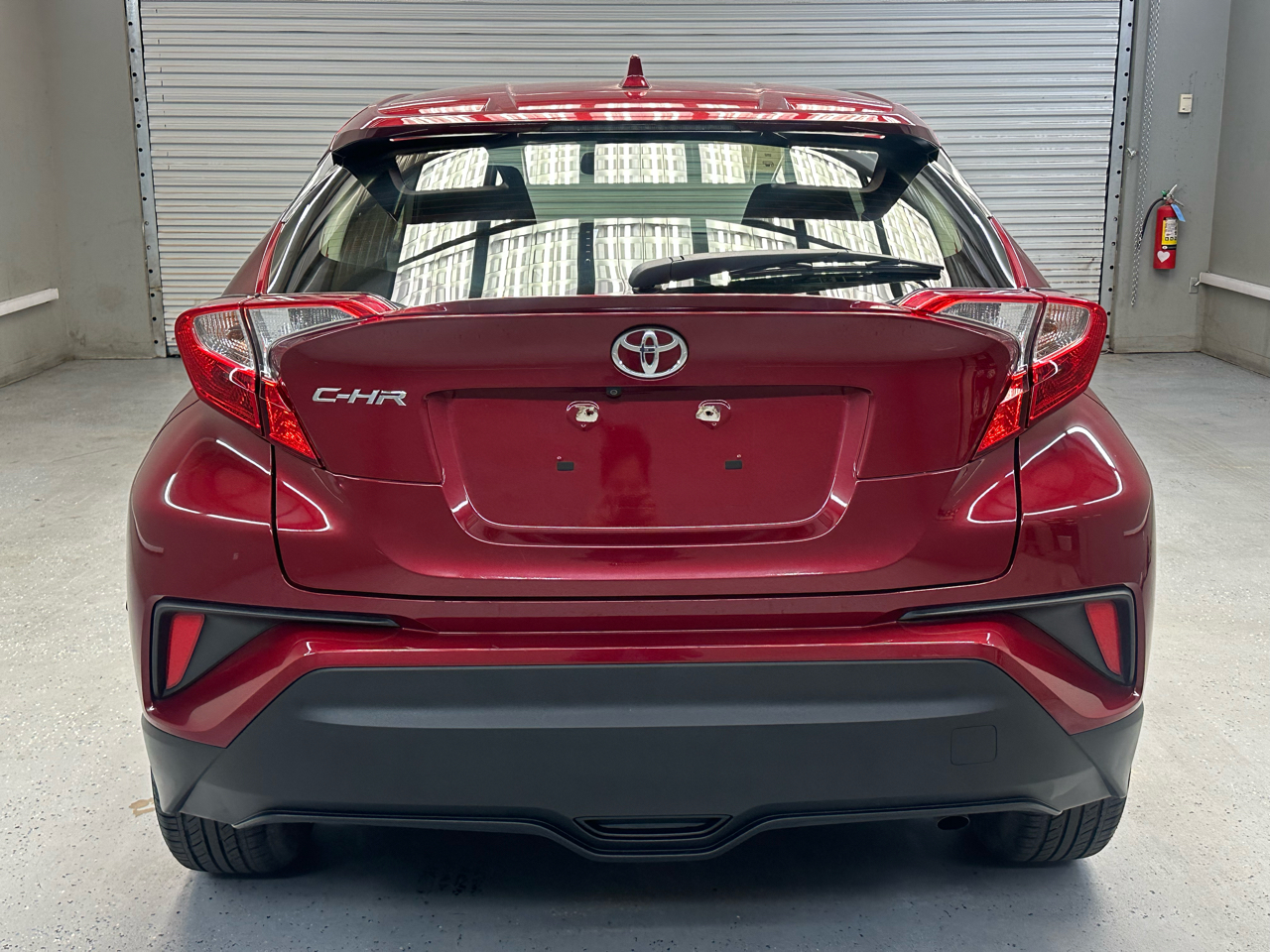 Toyota C-HR LE 2019