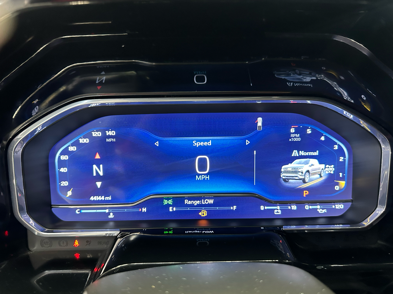 Chevrolet Silverado 1500 LT Crew Cab 4WD 2024