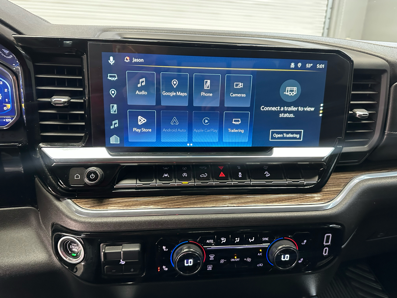 Chevrolet Silverado 1500 LT Crew Cab 4WD 2024